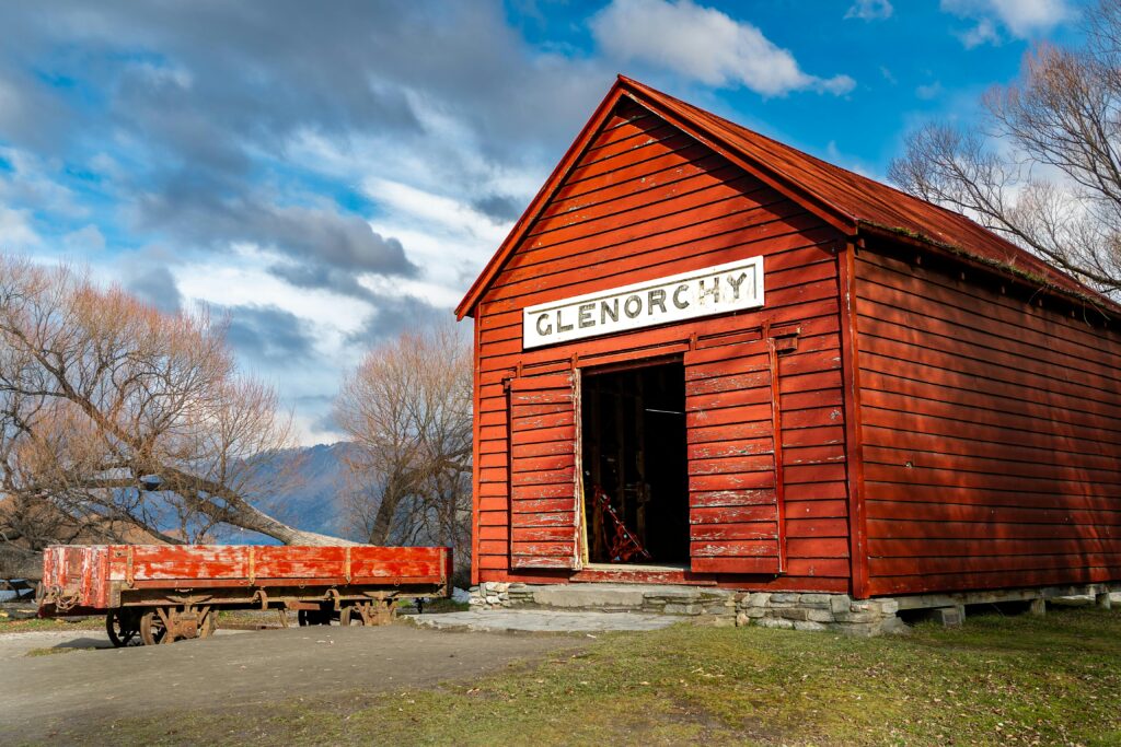 Photo of an Old Barn